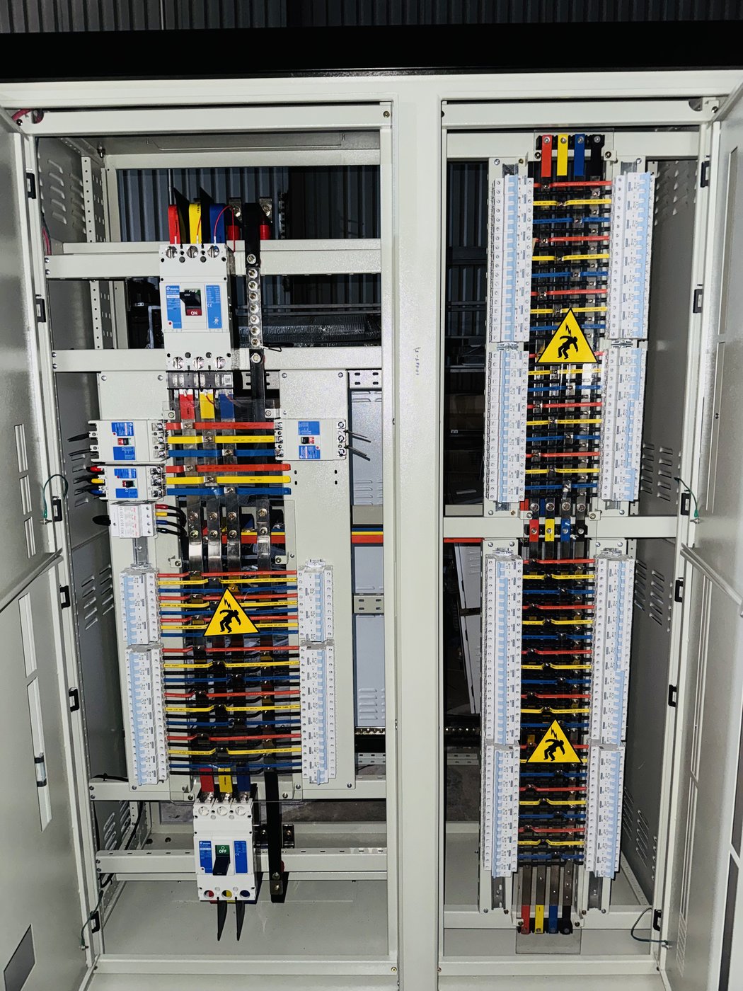 Tủ DB 1