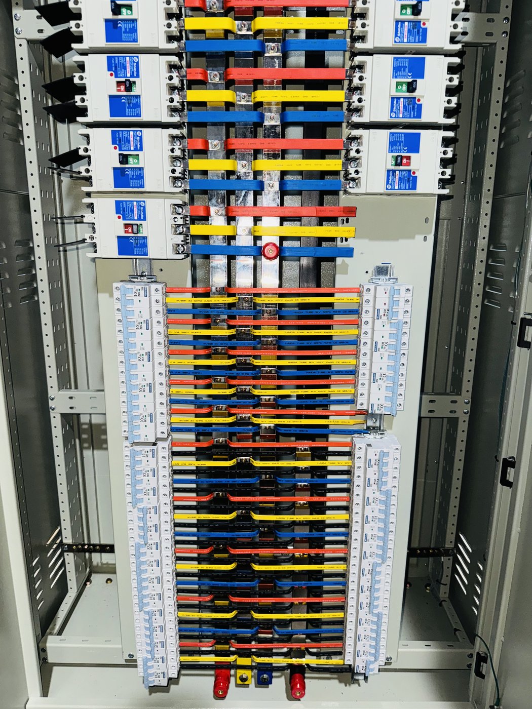 Tủ DB