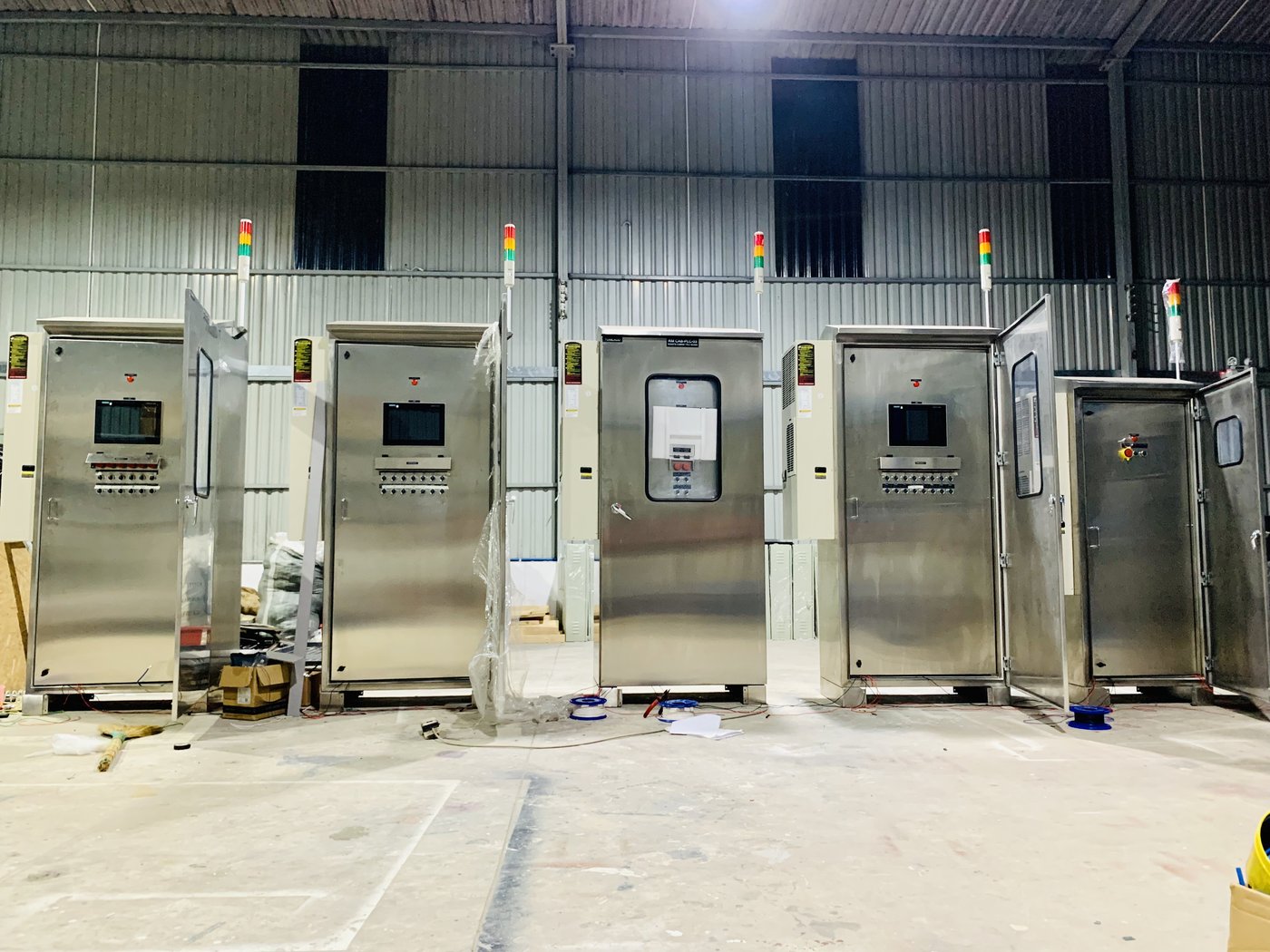PLC HMI tủ điều khiển